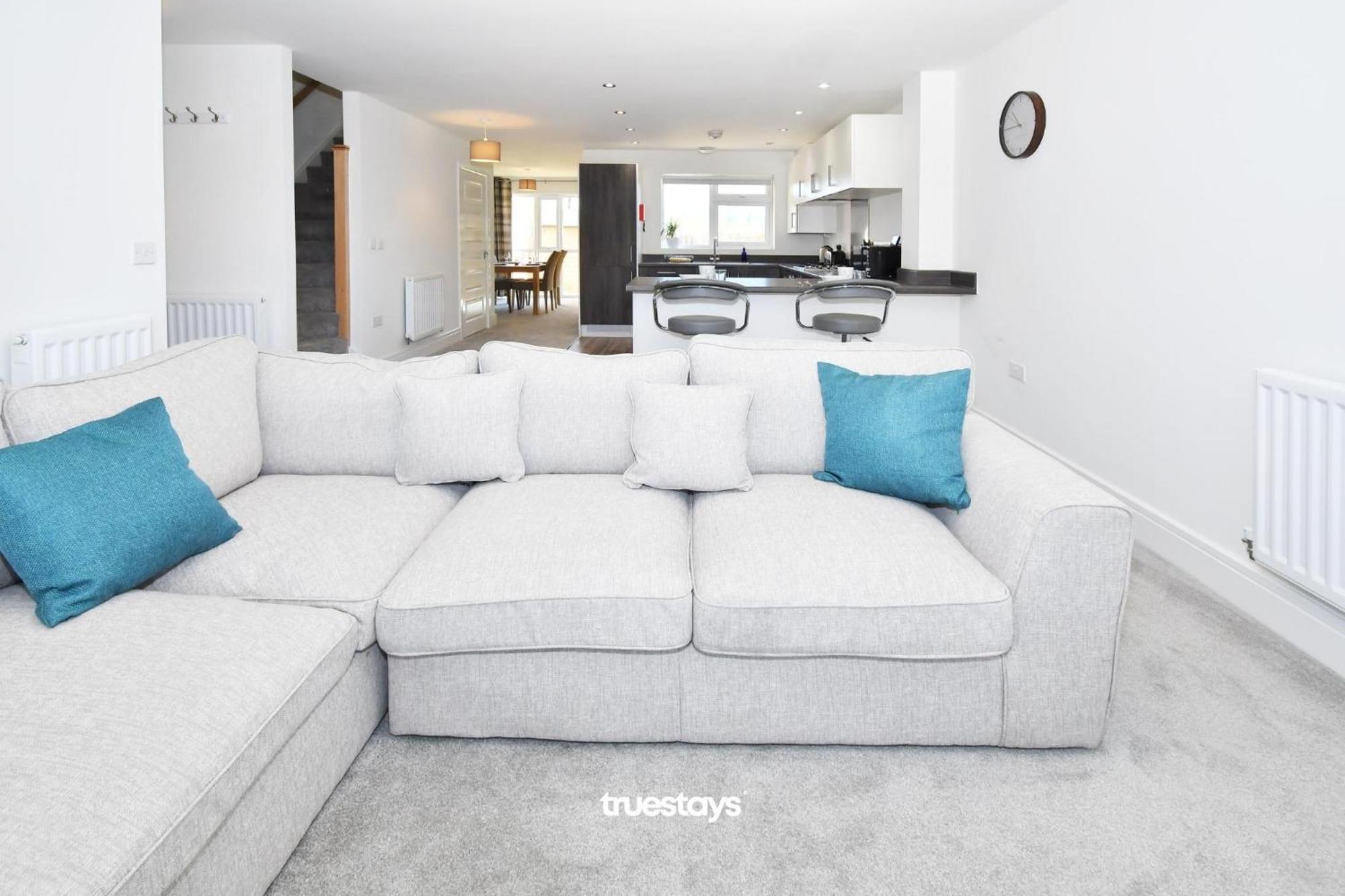 Regal House By True Stays - 3 Bedroom House In Stoke-On-Trent Bagian luar foto