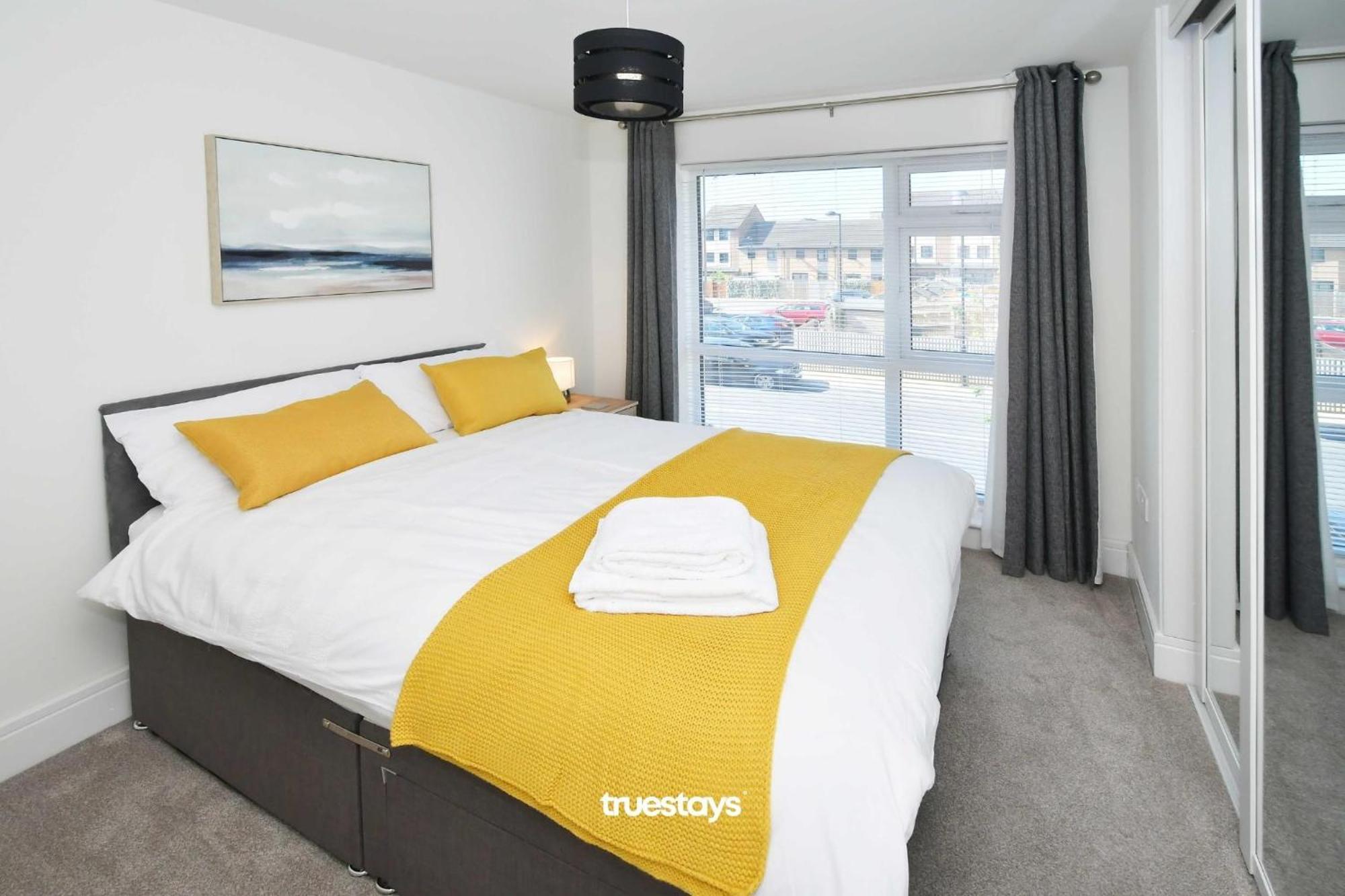 Regal House By True Stays - 3 Bedroom House In Stoke-On-Trent Bagian luar foto