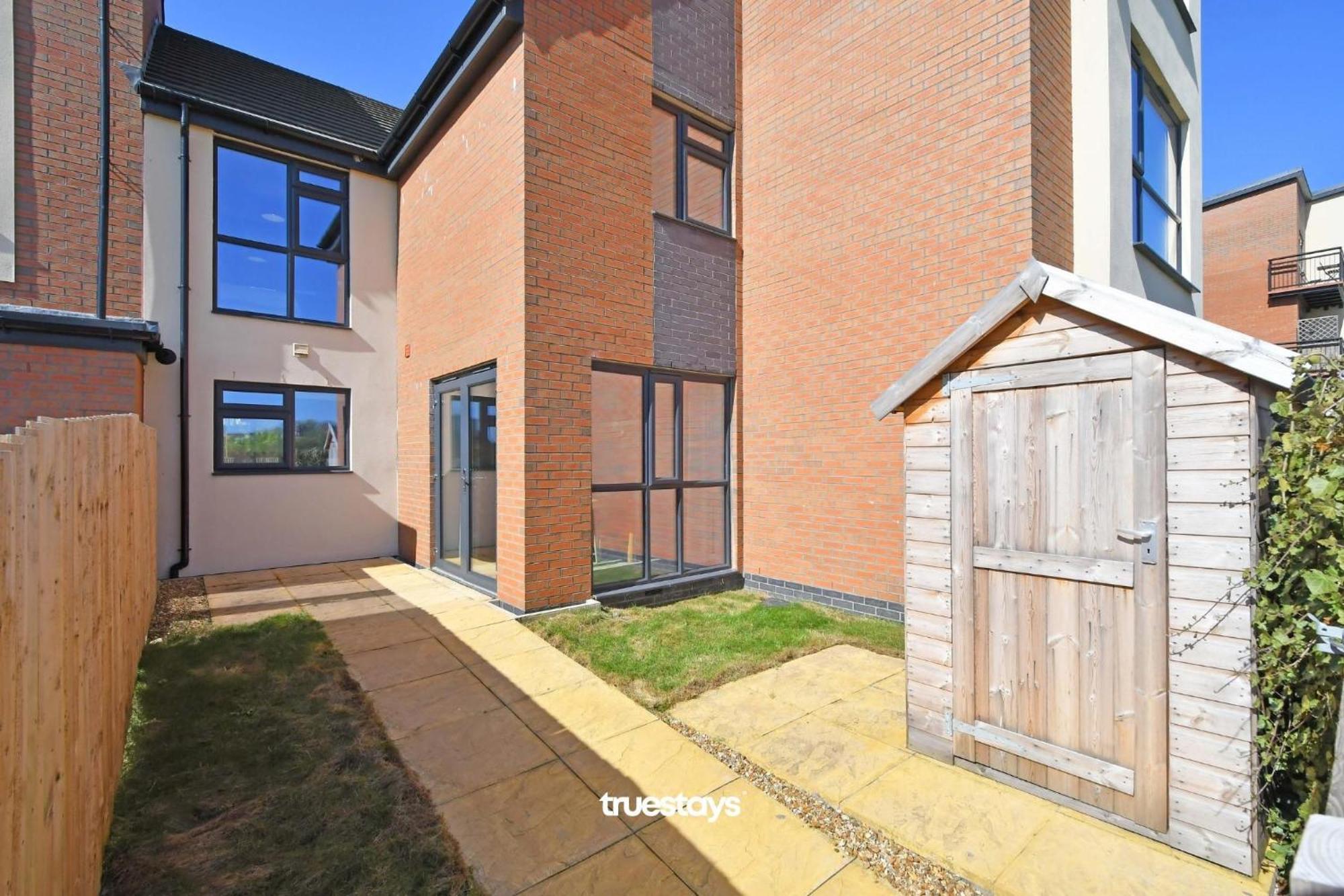 Regal House By True Stays - 3 Bedroom House In Stoke-On-Trent Bagian luar foto