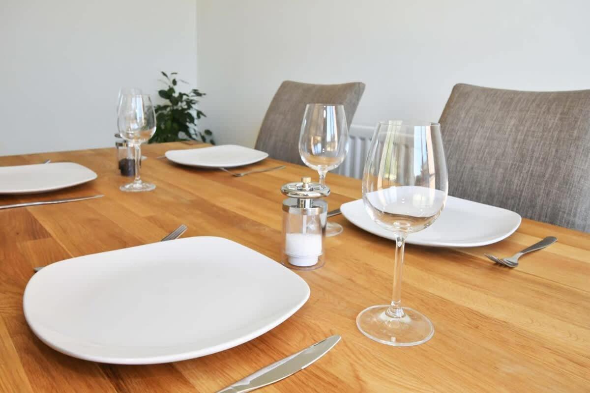 Regal House By True Stays - 3 Bedroom House In Stoke-On-Trent Bagian luar foto